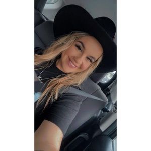 Meet your Posher, Chantelle